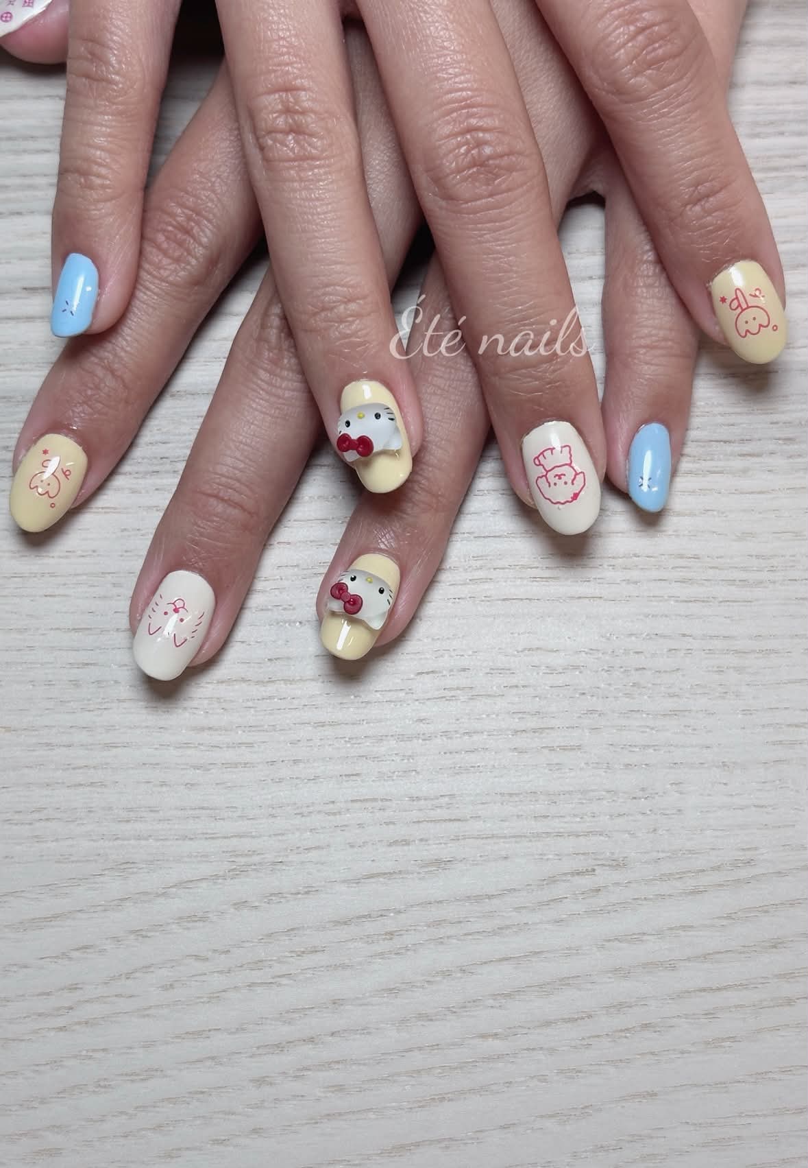 Nail art by Été Nails